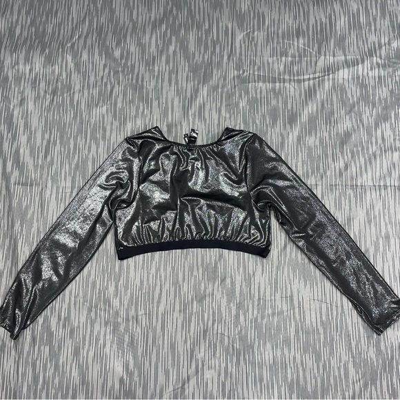 Torrid NWT! Bralette Black Metallic Top Gun Long Sleeve Stretch Crop Top Size 2 - Picture 9 of 12